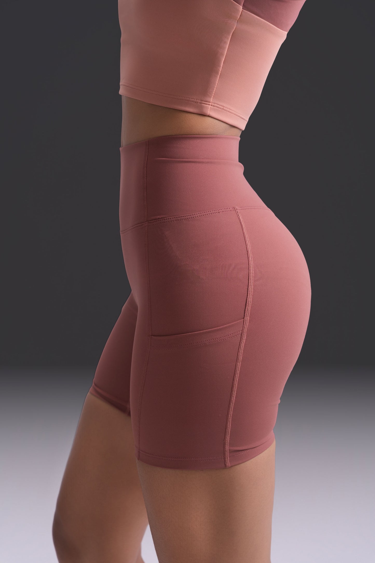 Motion Shorts - ROSEWOOD