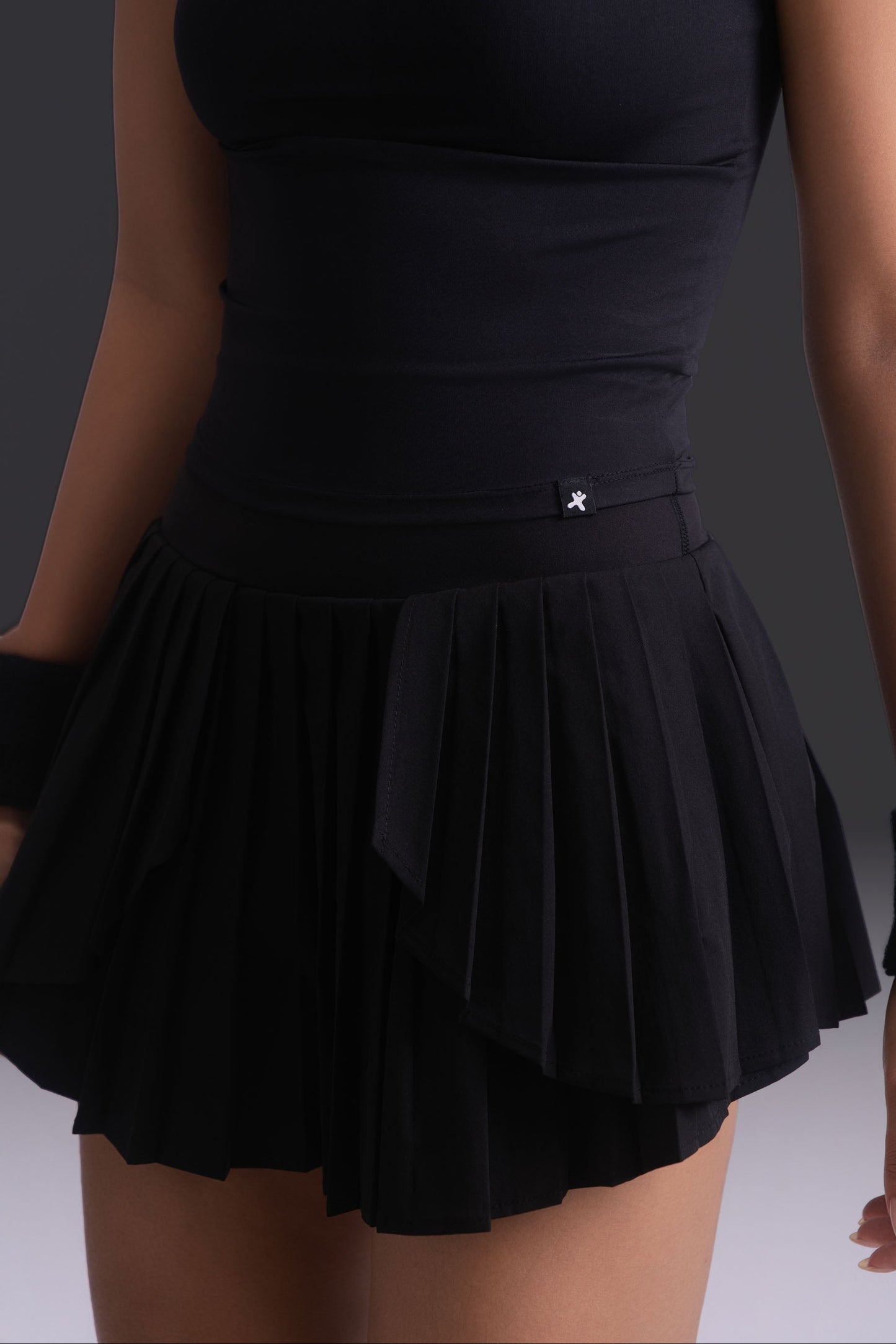 Laura Váy Xếp Ly - Đen