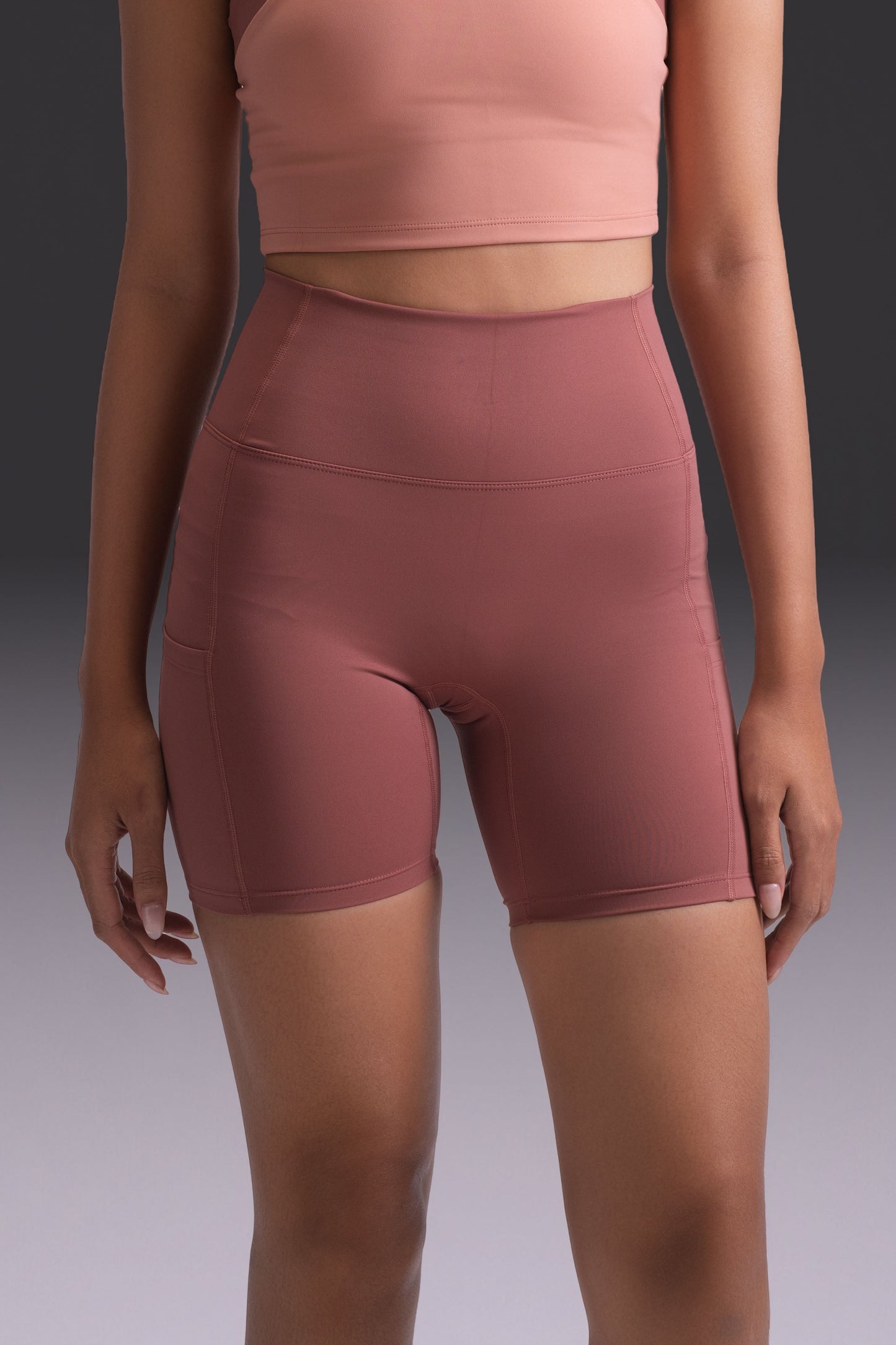 Motion Shorts - ROSEWOOD